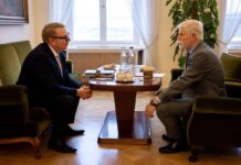 Juchelka u prezidenta potvrdil vrácení nároku na důchod od 65 let Juchelka