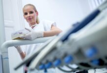 Glosa: Lékaři nepotřebují jen peníze, ale i rozvinuté regiony lekari