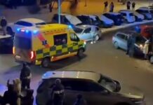 Špatným parkováním zablokoval sanitku. A tvářil se i dotčeně, neřád sanitku