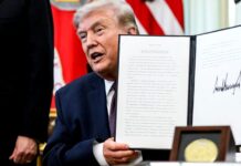 Prezident Trump znovu zavádí nová cla na léky nejen z EU cla