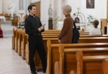 Ke křtům se přiklání stále více dospívajících i dospělých osob osob