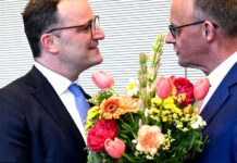 Politik Jens Spahn rezignuje. Jeho „štěstí“ se prý neslučuje s funkcemi Spahn