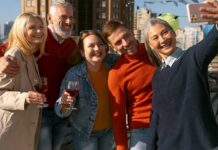 Nejšťastnější země nejsou nejbohatší, ale ty s pevnou rodinnou vazbou zeme