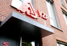 Vyšetřování trestného činu podplacení ve VZP ČR pokračuje podplaceni