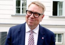 Juchelka zvažuje vyšší příspěvek na péči 4+. Jasno bude do konce roku prispevek_na_peci