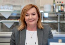 Poplatky v penzijku snížíme, oznámila ministryně Schillerová poplatky