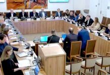 Výbor doporučil nižší platby na pojištěnce státu. Spolky neuspěly vybor