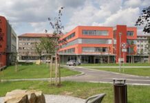 Honěk z nemocnice v Příbrami měl vložit přes 26 mil. Kč do bankomatu Honek_VZP_CR