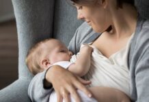 ČPZP podporuje zdravé mateřství a kojení, maminky mohou čerpat až 14 500 Kč materstvi