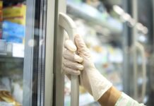 Hackeři napadli chladničky supermarketů. Ohrozili potravinovou bezpečnost hackeri