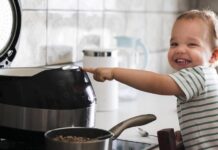 Záchranáři varují před případy popálených dětí. Přibývá jich o svátcích popalenych